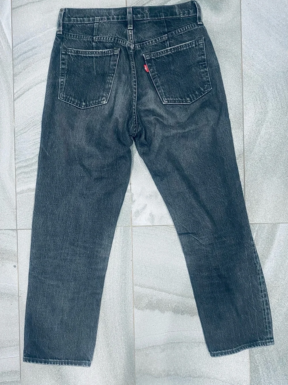 Levi's Relaxed Jeans in Dark Blue Black Wash